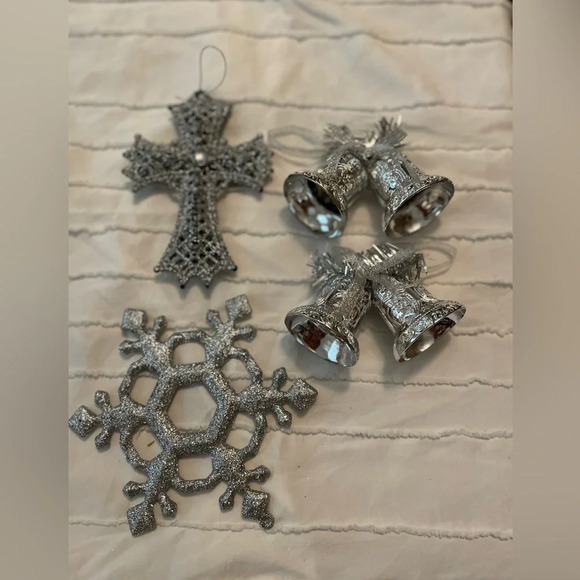 Christmas holiday silver ornaments bundle of 4 - Picture 2 of 5